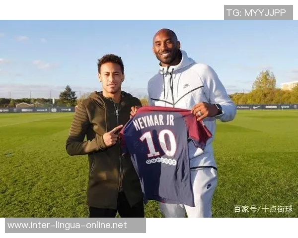 模仿NBA球星与足球明星的风采与技巧探讨