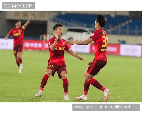 深圳篮球队以61分领跑大师赛积分榜展现强劲实力