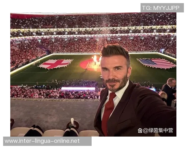 足球明星如何通过社交媒体与粉丝互动并获得认证的多种方式探讨